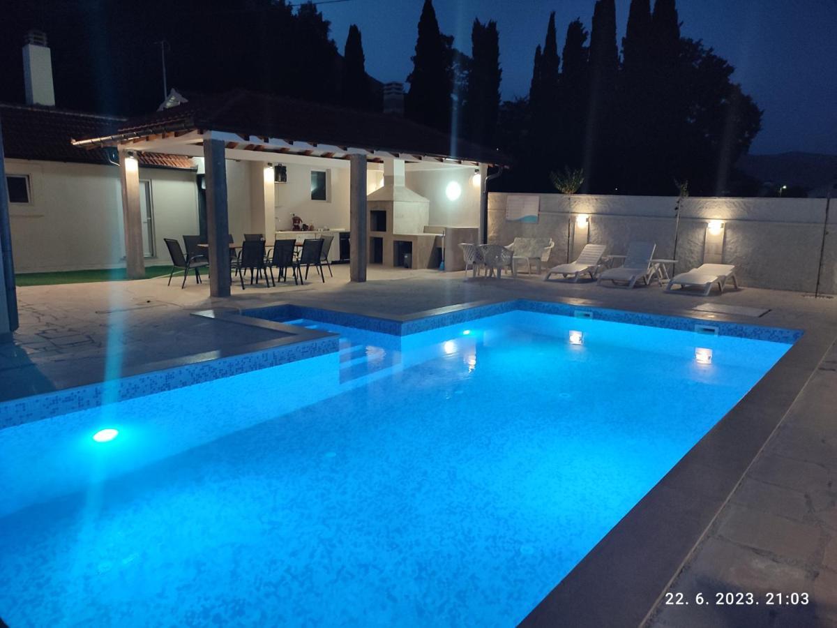 Villa Jelena Требинє Екстер'єр фото