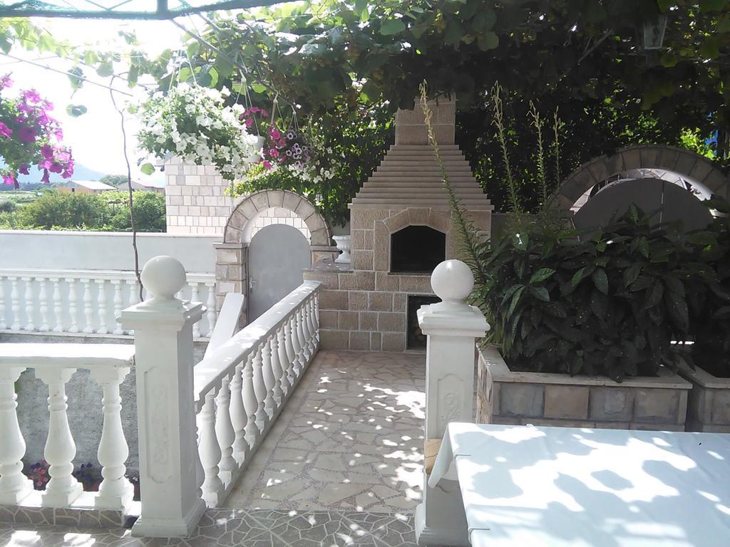Villa Jelena Требинє Екстер'єр фото